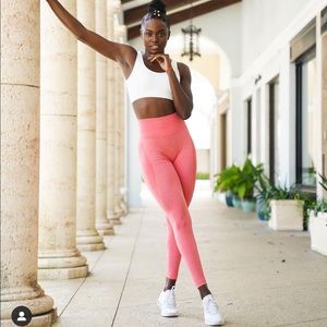 LIKE NEW NVTGN CORAL CONTOUR LEGGINGS